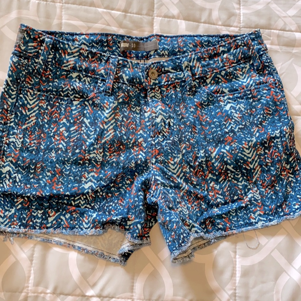 Levi’s blue pattern short